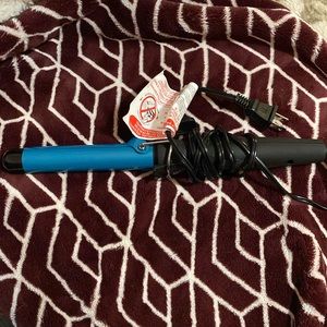 a curling iron